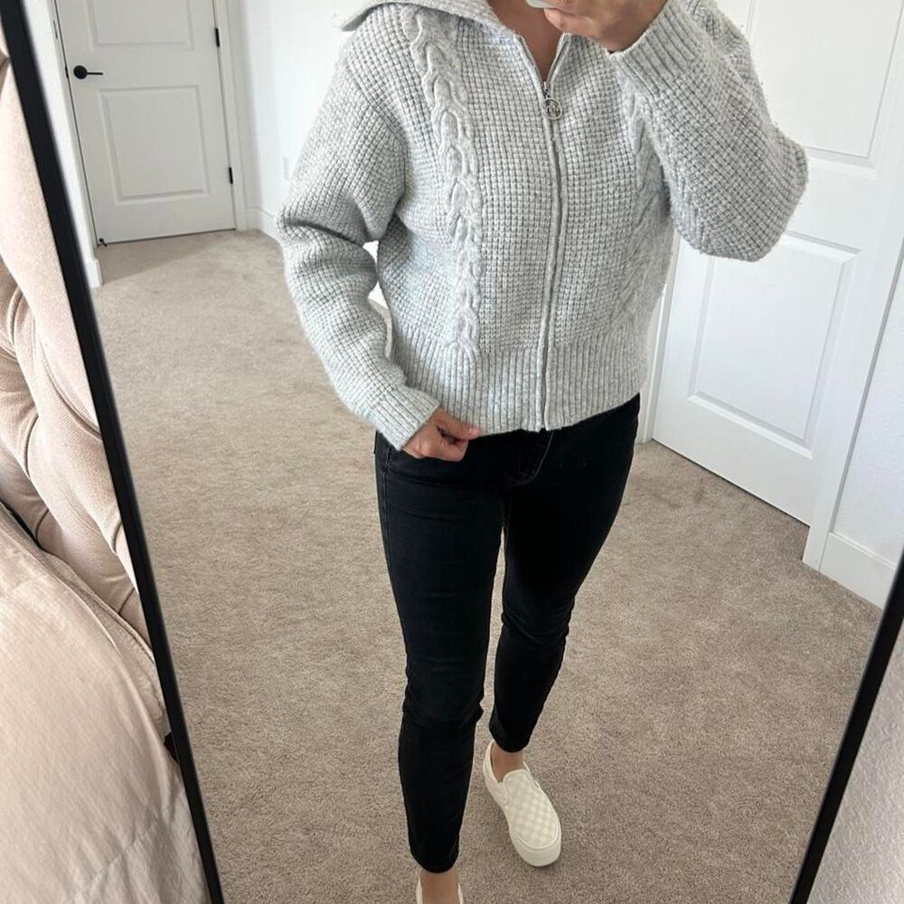 Marc-new-york Women's Grey and White Jumper